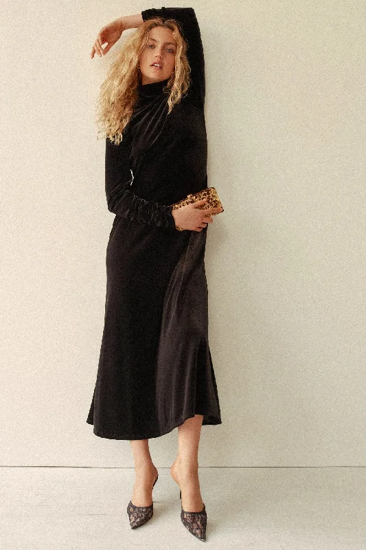 Referral Discount Black Velvet Suzie Dress