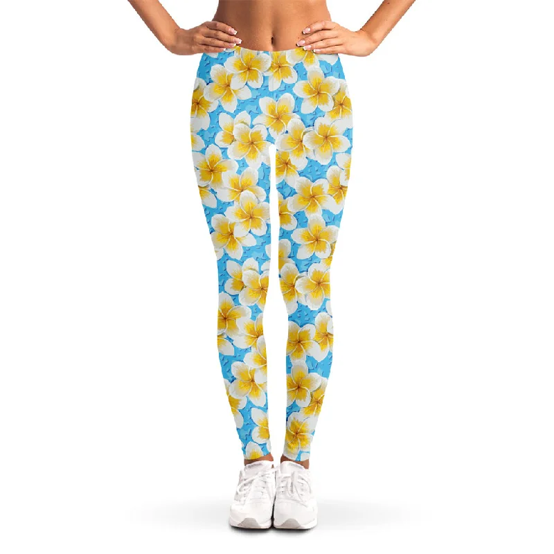 Frangipani On The Water Pattern Print Women's Leggings