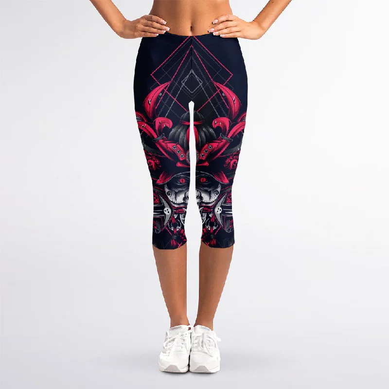 Geometric Samurai Mask Print Women's Capri Leggings