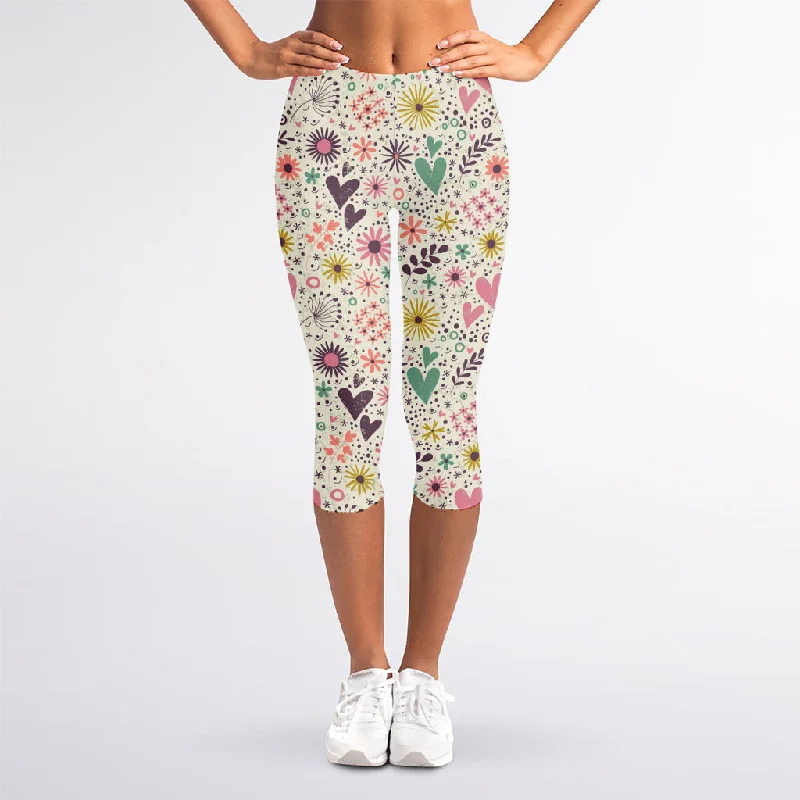 Girly Heart And Flower Pattern Print Women's Capri Leggings