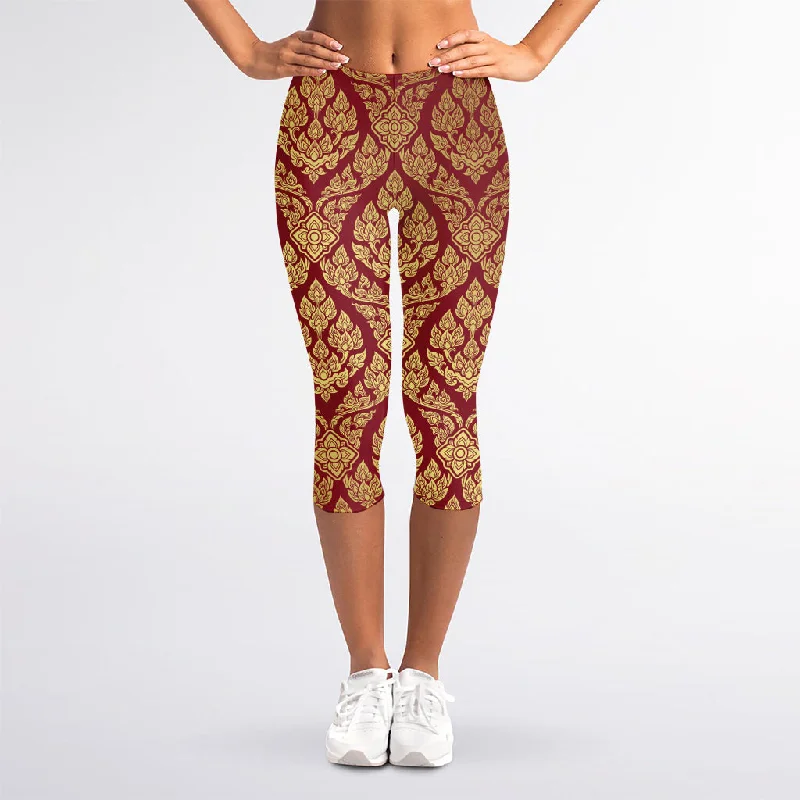 Gold And Red Thai Pattern Print Women's Capri Leggings