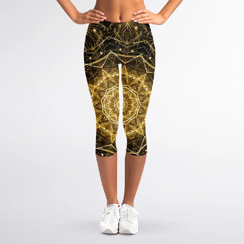 Gold Kaleidoscope Print Women's Capri Leggings