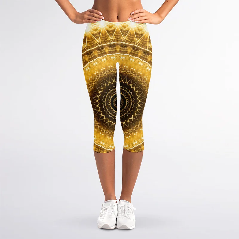 Gold Lights Kaleidoscope Print Women's Capri Leggings