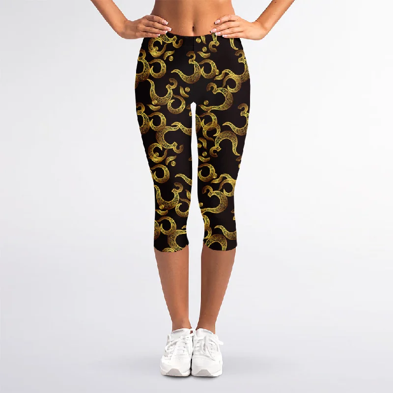 Gold Om Symbol Pattern Print Women's Capri Leggings