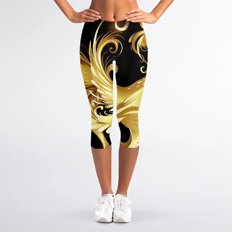 Golden Rooster Print Women's Capri Leggings