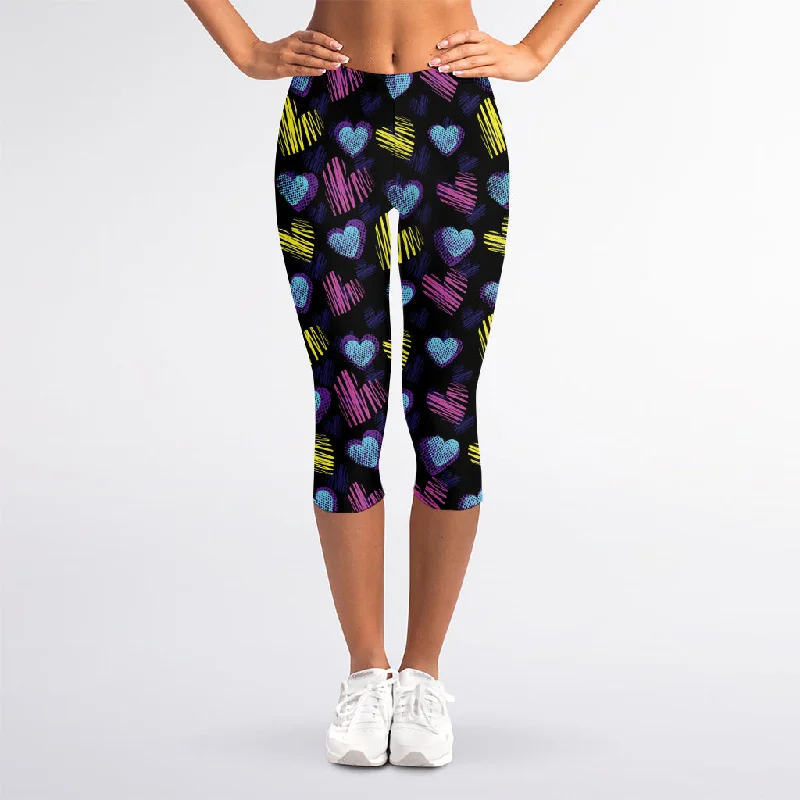 Graffiti Heart Pattern Print Women's Capri Leggings