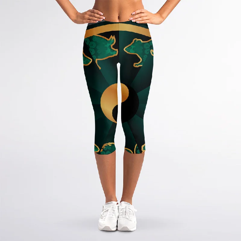 Green And Gold Chinese Zodiac Print Women's Capri Leggings