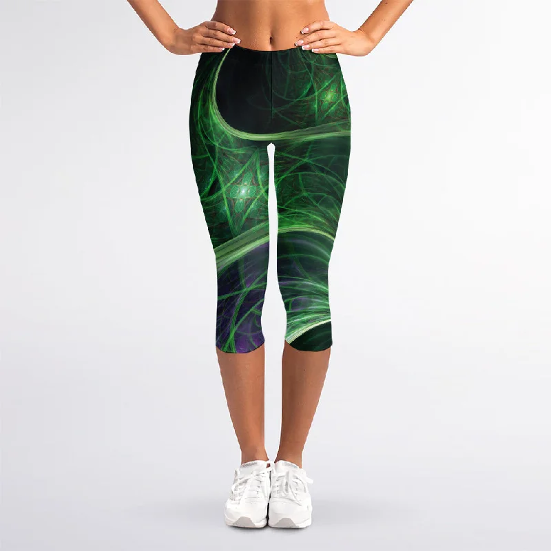 Green Fractal Print Women's Capri Leggings