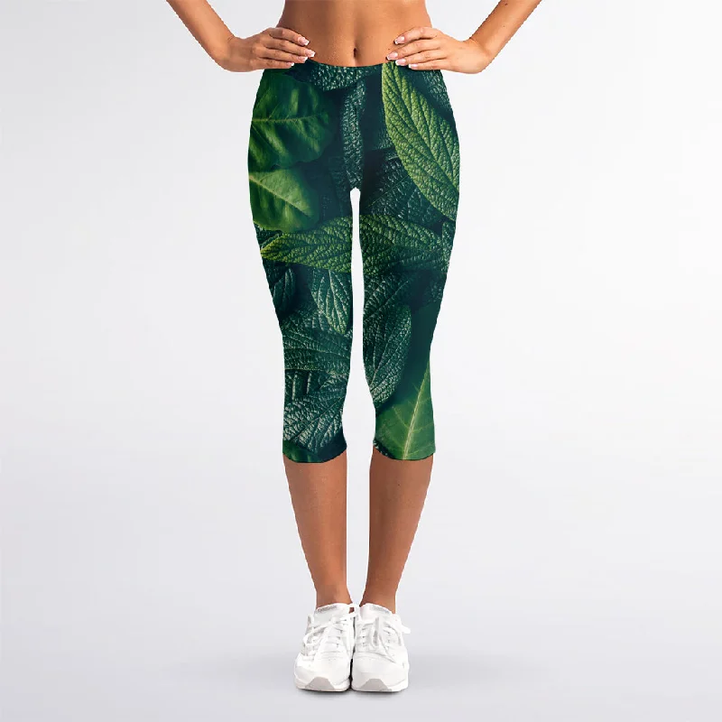 Green Leaves Print Women's Capri Leggings