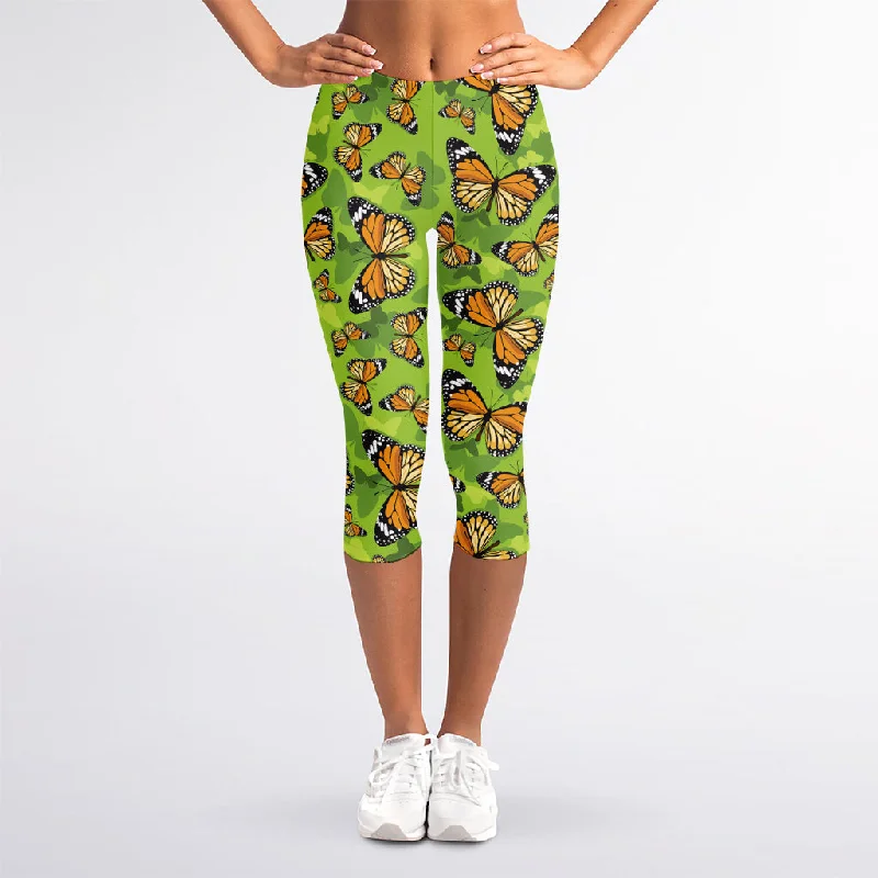 Green Monarch Butterfly Pattern Print Women's Capri Leggings