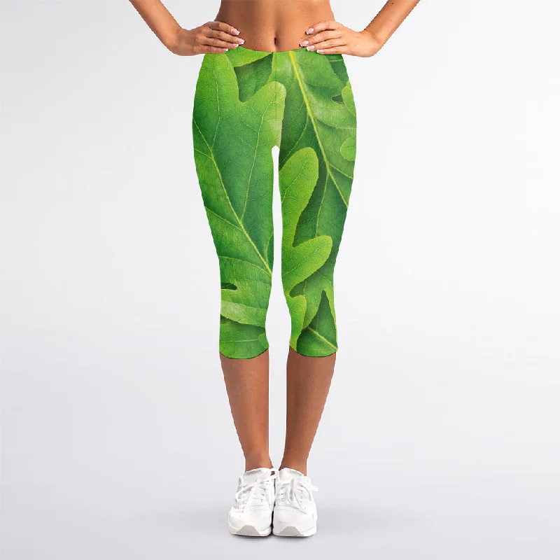 Green Oak Leaf Print Women's Capri Leggings