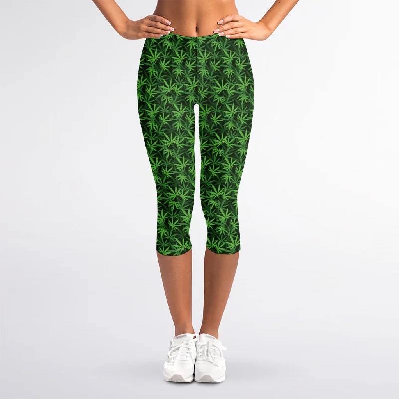 Green Pot Leaf Pattern Print Women's Capri Leggings