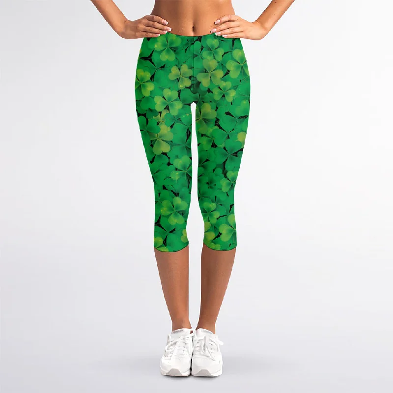 Green Shamrock Leaf Pattern Print Women's Capri Leggings