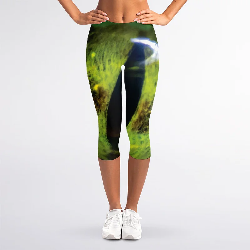 Green Snake Eye Print Women's Capri Leggings