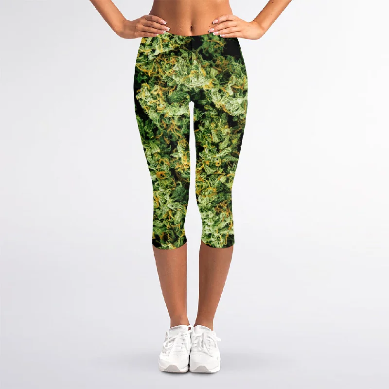 Green Weed Print Women's Capri Leggings