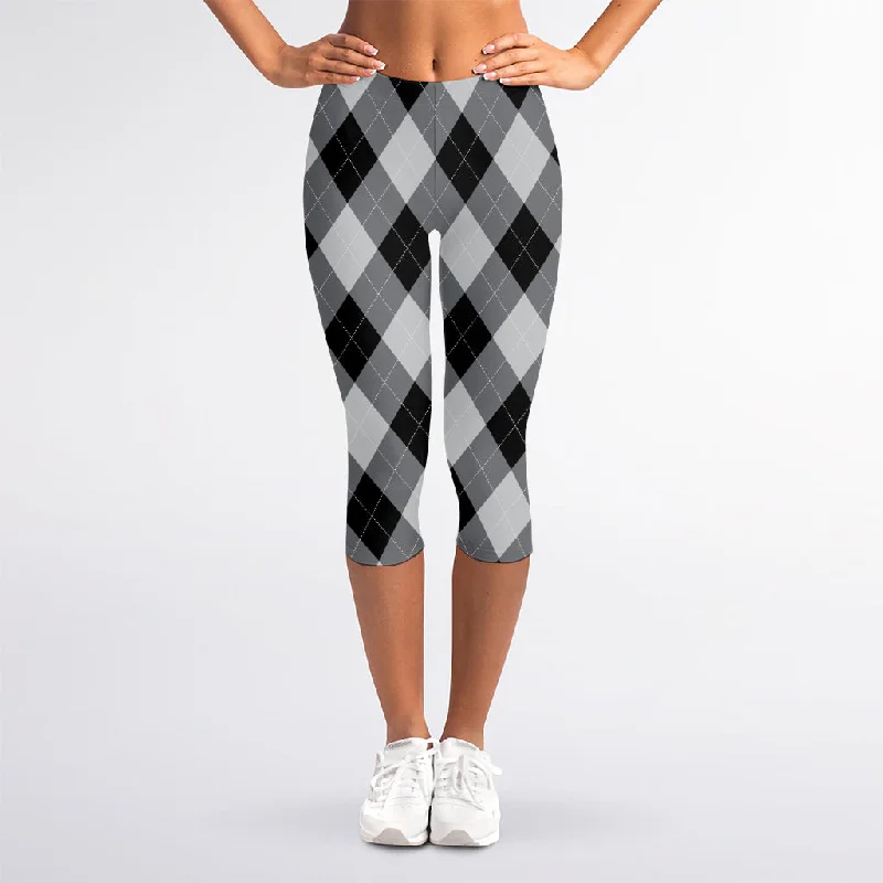 Grey And Black Argyle Pattern Print Women's Capri Leggings