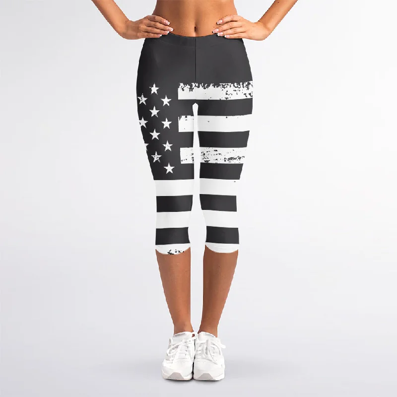 Grey And White American Flag Print Women's Capri Leggings