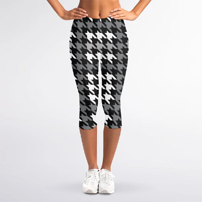 Grey Houndstooth Pattern Print Women's Capri Leggings