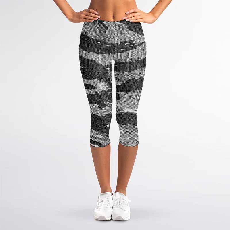 Grey Tiger Stripe Camouflage Print Women's Capri Leggings